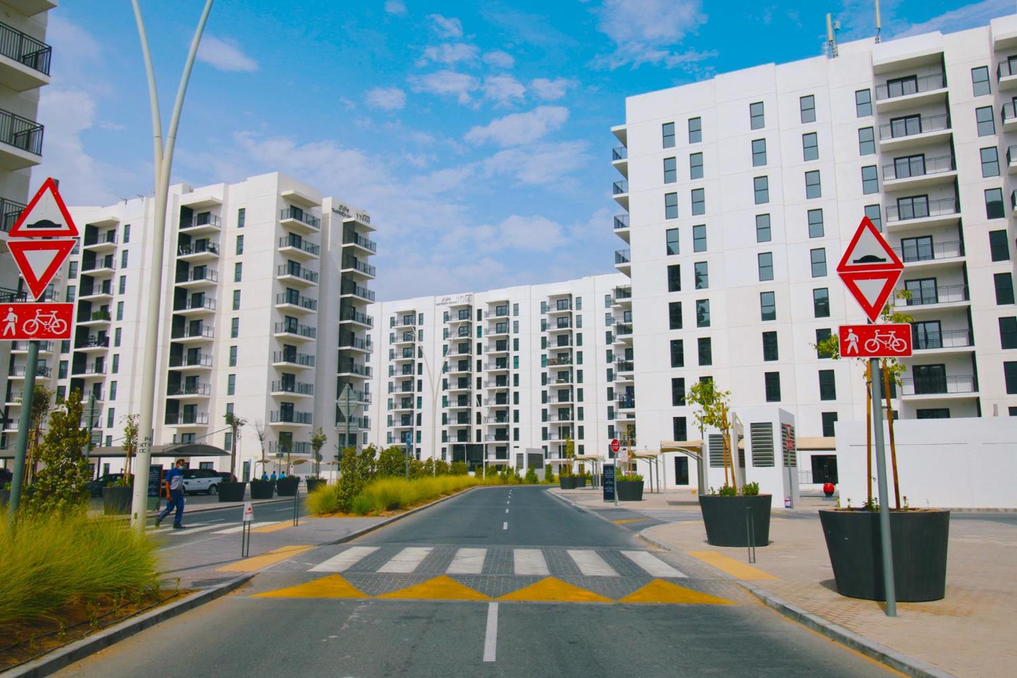 Apartment Classy Modern Canal And Pool View Abu Dhabi